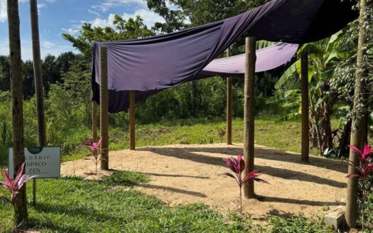 Lote no Condomínio Fazenda Das Flores